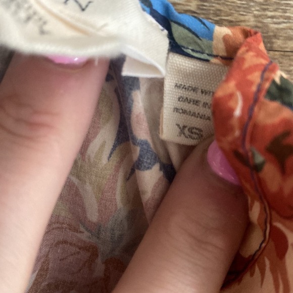 Doen Floral Puff Sleeve Dress - Blue and Red - Picture 6 of 11